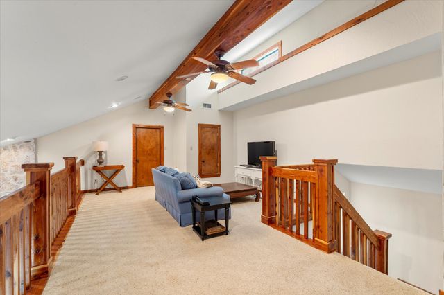 210 Hide A Way Drive, Mabank, TX 75156