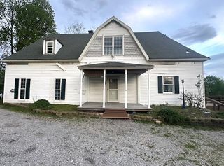 800 Mckinley Ave, City Of But Nw, PA 16001