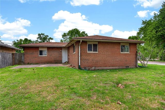 3659 Trail On Road, Moraine, OH 45439