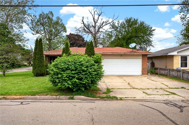3659 Trail On Road, Moraine, OH 45439