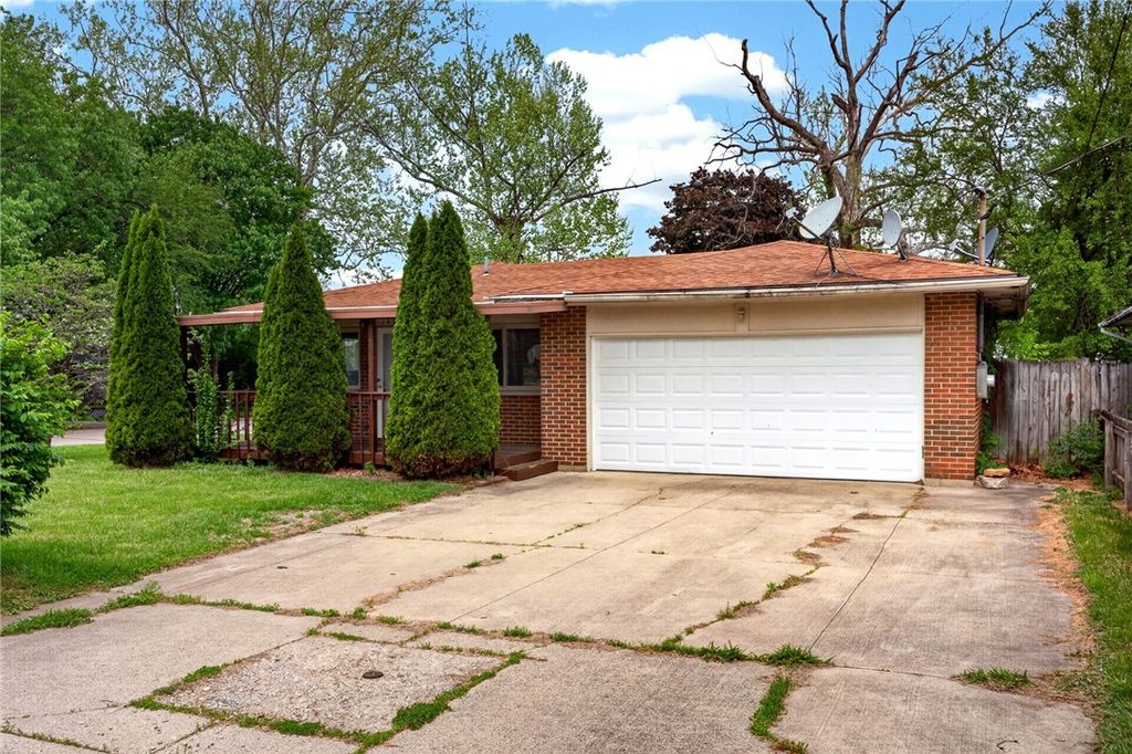 3659 Trail On Road, Moraine, OH 45439