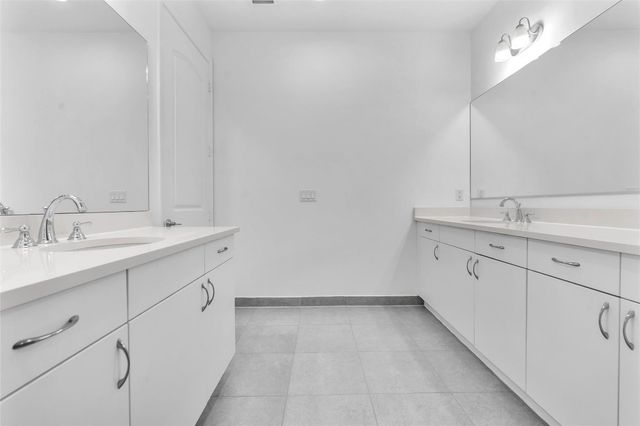 6947 Pines Circle 21, Coconut Creek, FL 33073