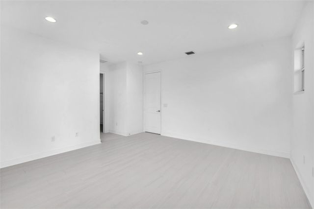 6947 Pines Circle 21, Coconut Creek, FL 33073