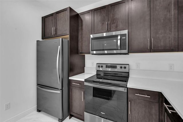 6947 Pines Circle 21, Coconut Creek, FL 33073