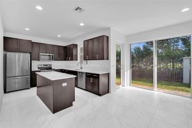 6947 Pines Circle 21, Coconut Creek, FL 33073