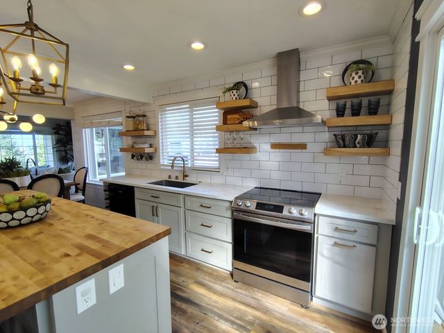 25806 203rd Avenue SE, Covington, WA 98042