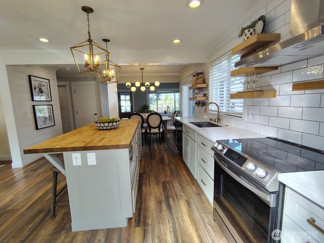 25806 203rd Avenue SE, Covington, WA 98042