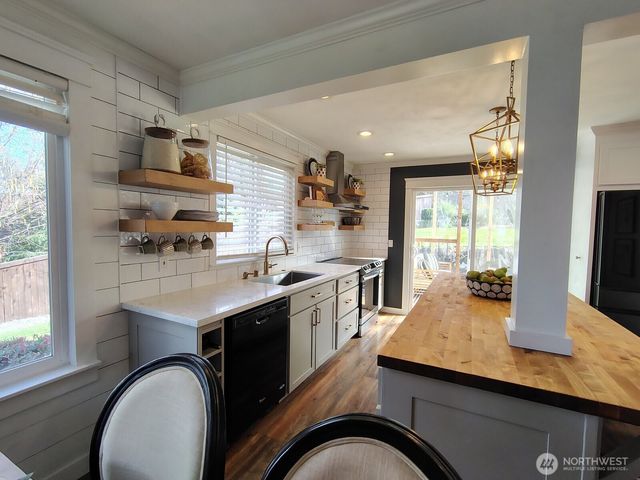 25806 203rd Avenue SE, Covington, WA 98042