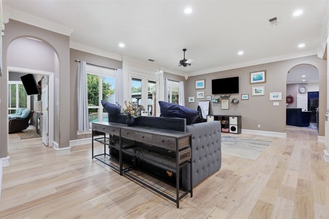 351 Cattlebaron Parc Drive, Fort Worth, TX 76108