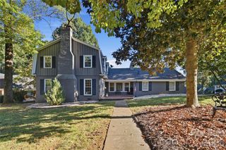 1200 Charter Place, Charlotte, NC 28211