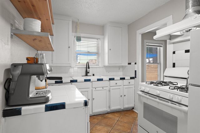 2609 Willow ST 1, Austin, TX 78702