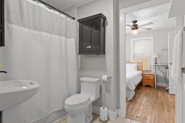 2609 Willow ST 1, Austin, TX 78702
