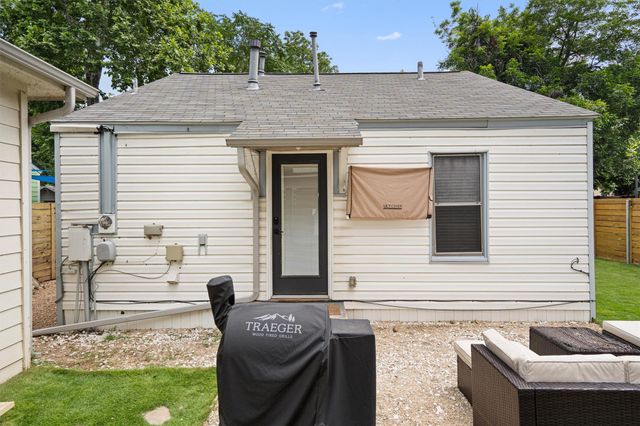 2609 Willow ST 1, Austin, TX 78702