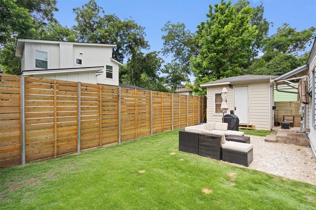 2609 Willow ST 1, Austin, TX 78702