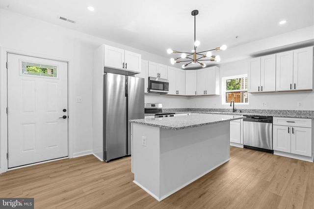 6105-A KOLB ST, Fairmount Heights, MD 20743