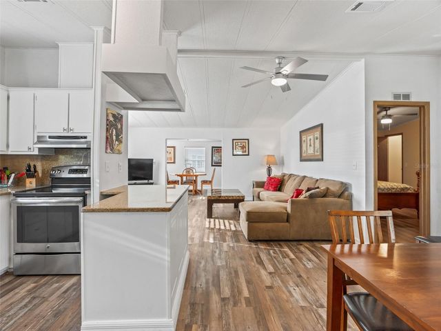 1619 W SCHWARTZ BOULEVARD, The Villages, FL 32159