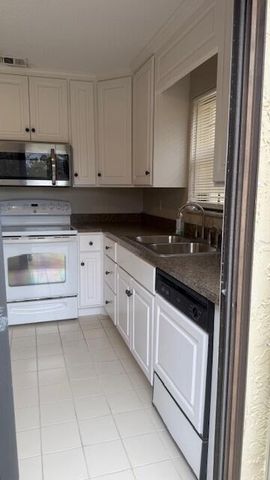 2344 SE Brekenridge Circle, Port St. Lucie, Port St Lucie, FL 34952