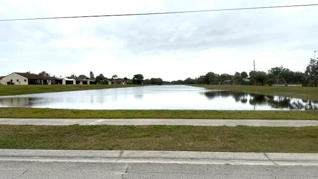 2344 SE Brekenridge Circle, Port St. Lucie, Port St Lucie, FL 34952