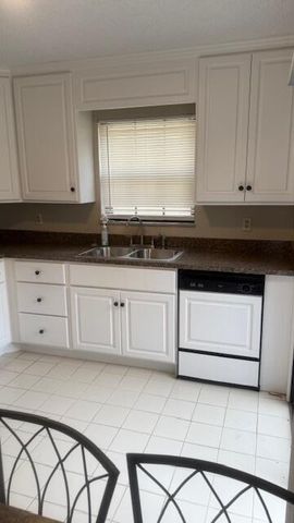 2344 SE Brekenridge Circle, Port St. Lucie, Port St Lucie, FL 34952