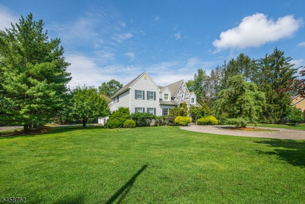 2 Blueberry Ct, Mahwah Twp., NJ 07430 — photo 3