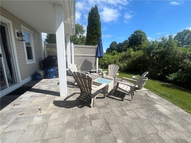 307 Corey Lane, Middletown, RI 02842