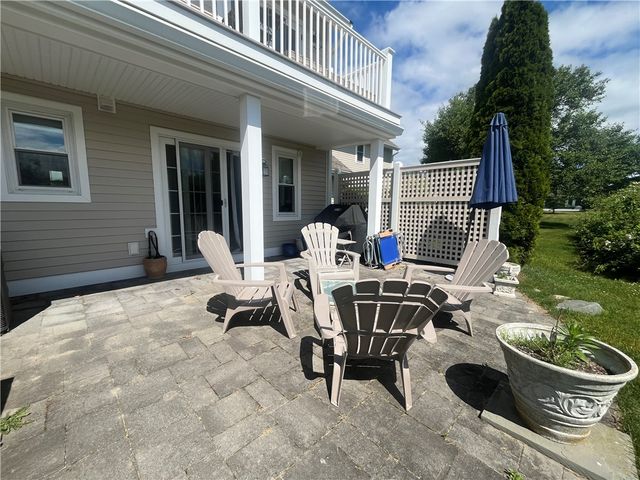 307 Corey Lane, Middletown, RI 02842