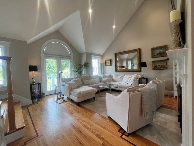 307 Corey Lane, Middletown, RI 02842