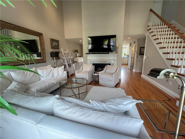 307 Corey Lane, Middletown, RI 02842