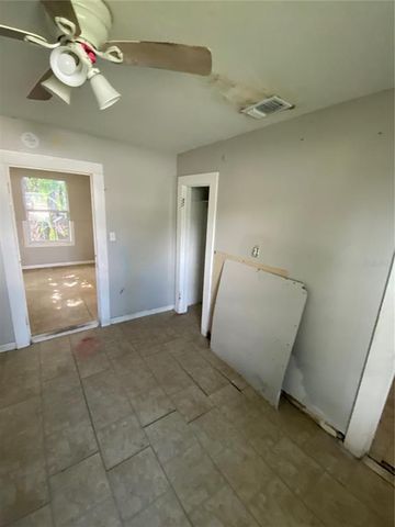 7608 N HUNTLEY AVENUE, Tampa, FL 33604