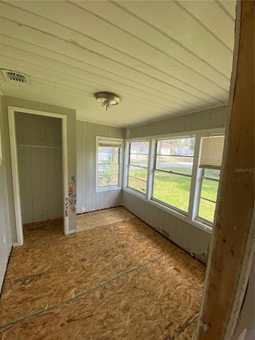 7608 N HUNTLEY AVENUE, Tampa, FL 33604