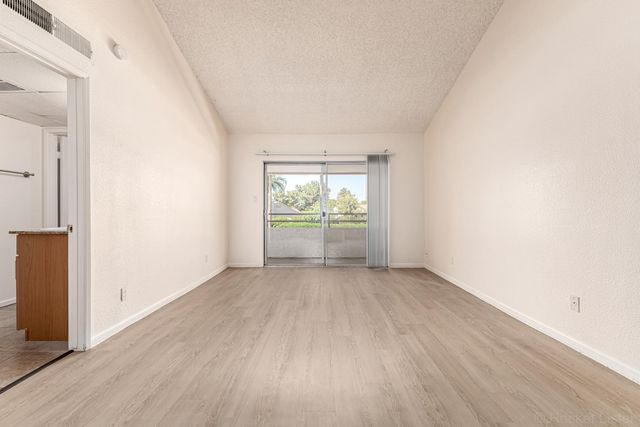 7350 N Via Paseo Del Sur Q205, Scottsdale, AZ 85258