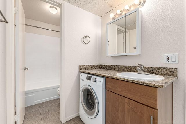 7350 N Via Paseo Del Sur Q205, Scottsdale, AZ 85258