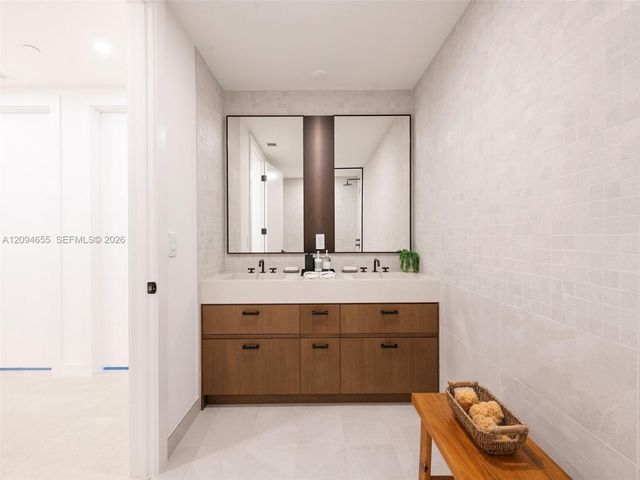 2200 Brickell Avenue 407, Miami, FL 33129