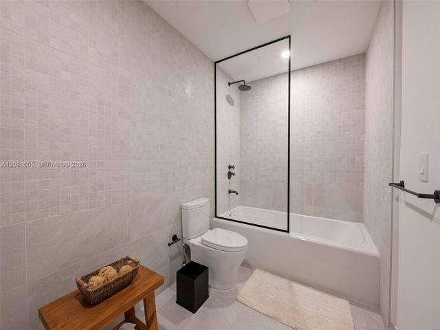 2200 Brickell Avenue 407, Miami, FL 33129