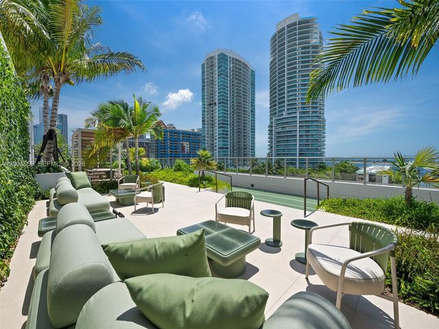 2200 Brickell Avenue 407, Miami, FL 33129