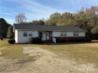 305 Tec Road, Cheraw, SC 29520