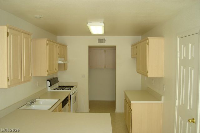 425 Tree Sap Avenue, Las Vegas, NV 89183