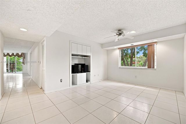7647 Granville Drive 212, Tamarac, FL 33321