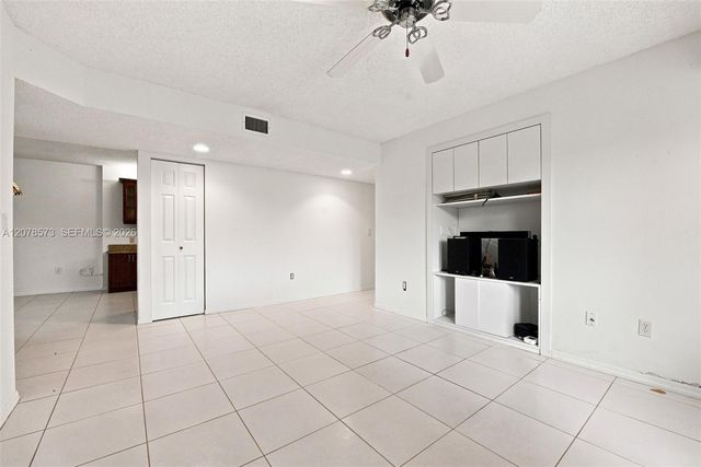 7647 Granville Drive 212, Tamarac, FL 33321