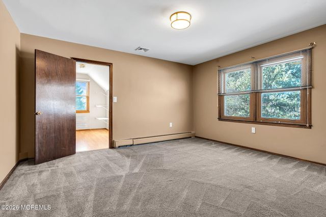 22 Hickory Lane, Freehold, NJ 07728