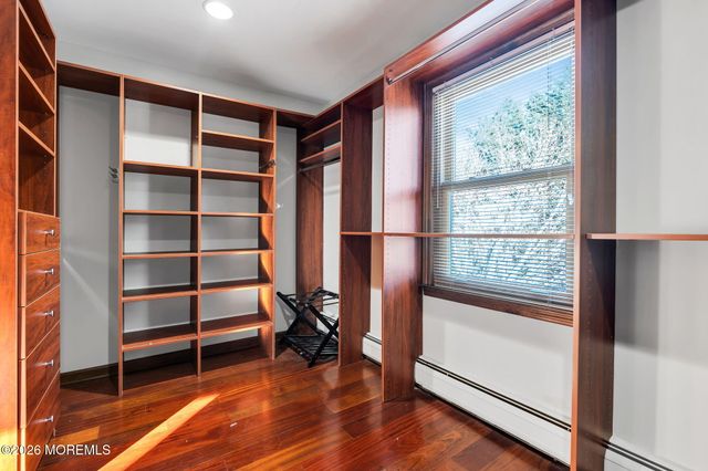 22 Hickory Lane, Freehold, NJ 07728