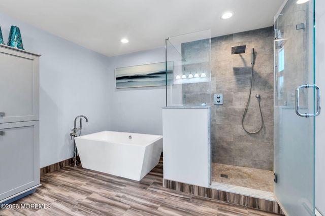 22 Hickory Lane, Freehold, NJ 07728