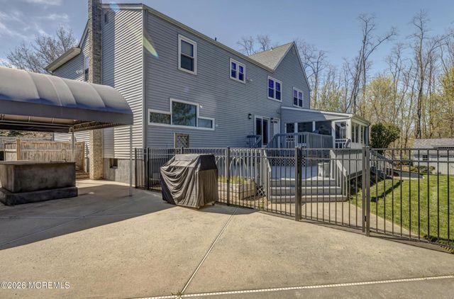 22 Hickory Lane, Freehold, NJ 07728