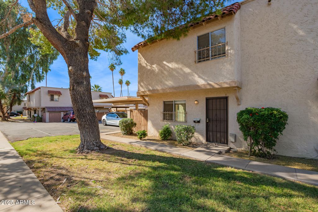 1229 E TOWNLEY Avenue, Phoenix, AZ 85020