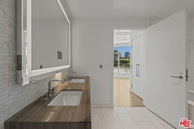 888 W E Street 202, San Diego, CA 92101