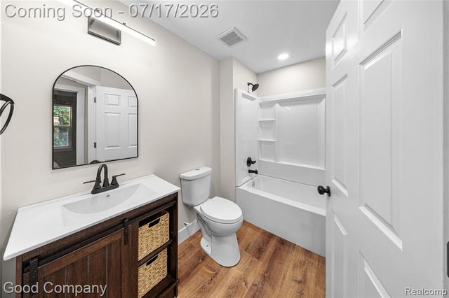 7541 Clayburn Street, Detroit, MI 48228