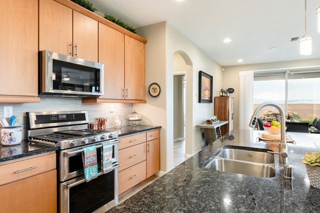 1600 Willow Canyon Trail NW, Albuquerque, NM 87120