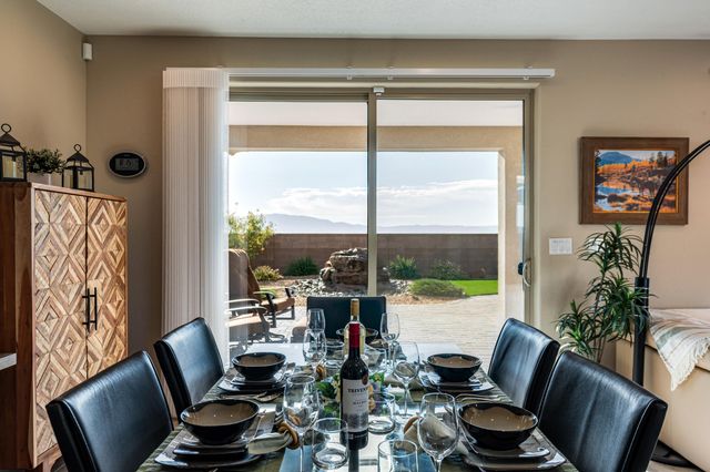 1600 Willow Canyon Trail NW, Albuquerque, NM 87120