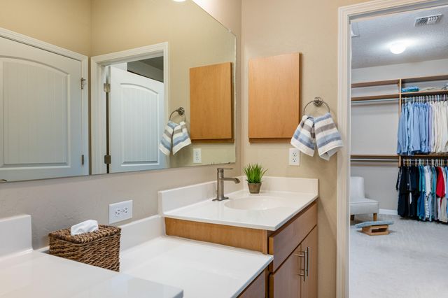 1600 Willow Canyon Trail NW, Albuquerque, NM 87120
