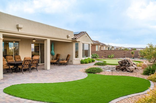 1600 Willow Canyon Trail NW, Albuquerque, NM 87120